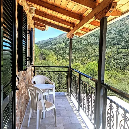 Athina - Tatsopolis * Agios Petros (Lefkada)